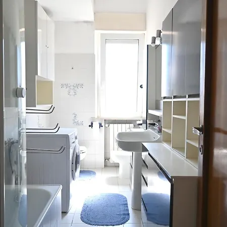 A48 - Ancona, Ampio Quadrilocale Con Balcone Apartament